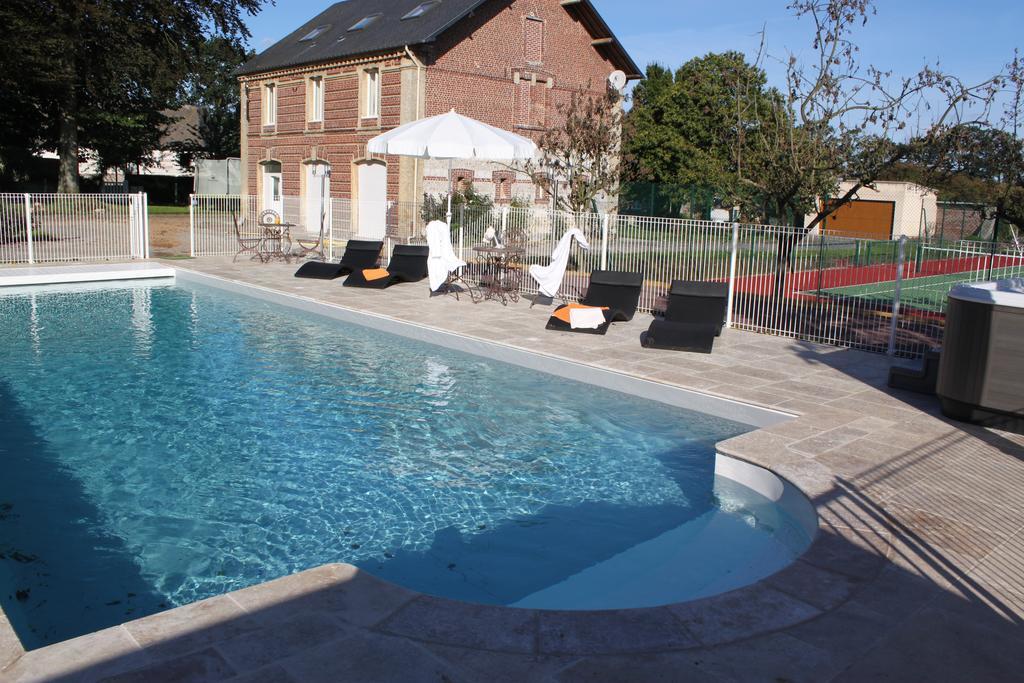 Chateau Des Saveurs Saint-Sauveur-dʼÉmalleville Dış mekan fotoğraf